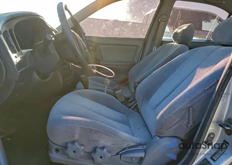 2005 Hyundai Elantra Gls from USA, damaged, VIN KMHDN46D25U056604